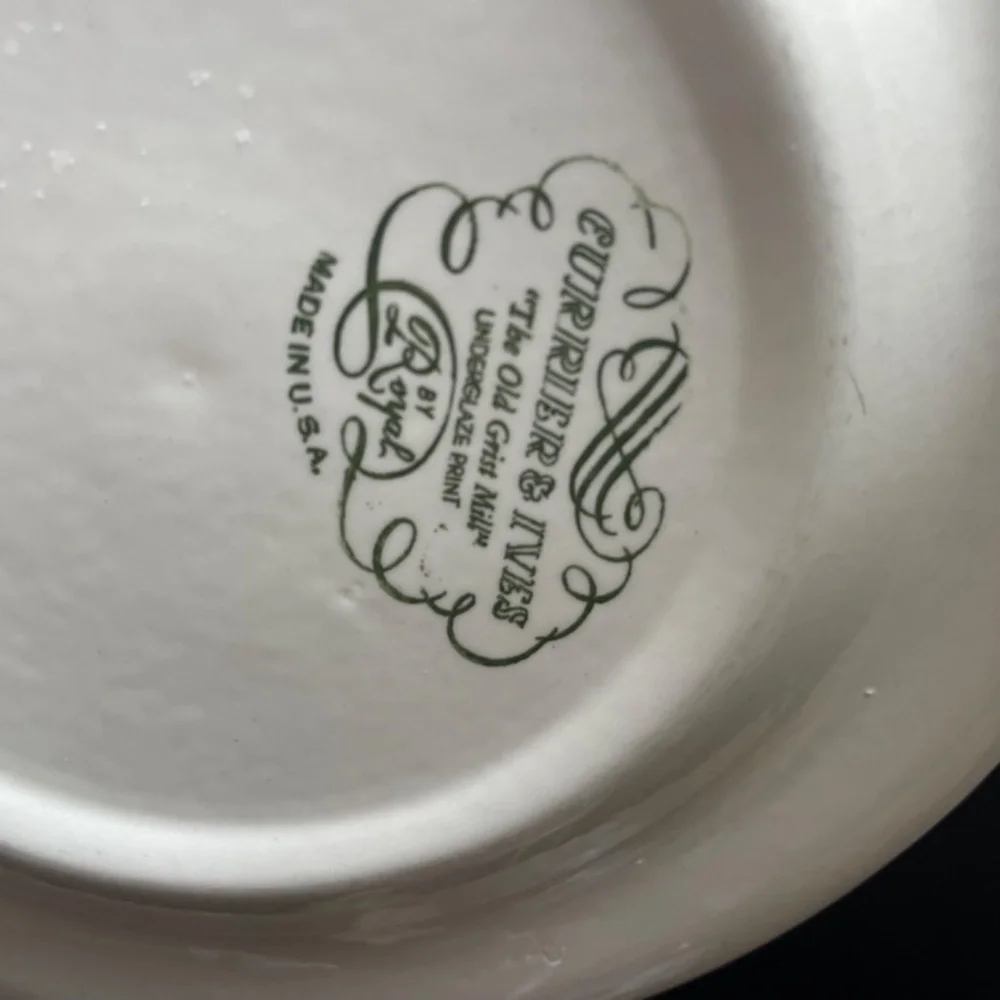 ROYAL (USA) Dinner Plate  Currier and Ives Blue Plate 1 pcs
